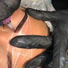 Волосок к волоску, парикмахерская